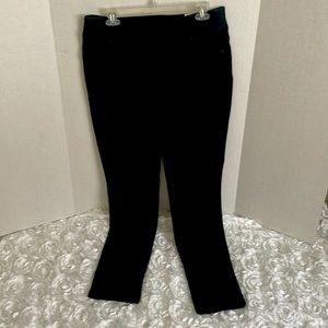 Chico’s Black Jeans straight leg Size I / 10